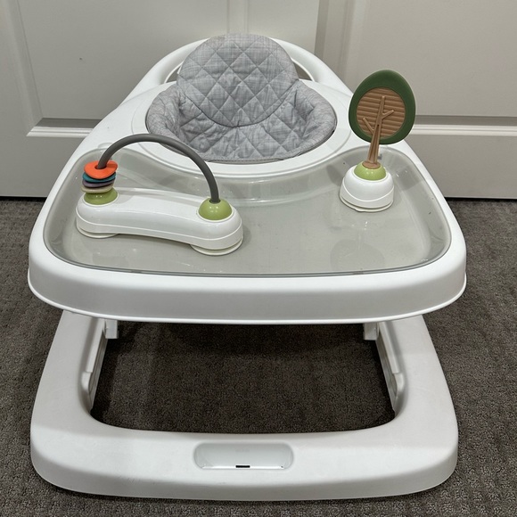 Ingenuity Foldable Baby Walker In Great Shape!! - Picture 1 of 6